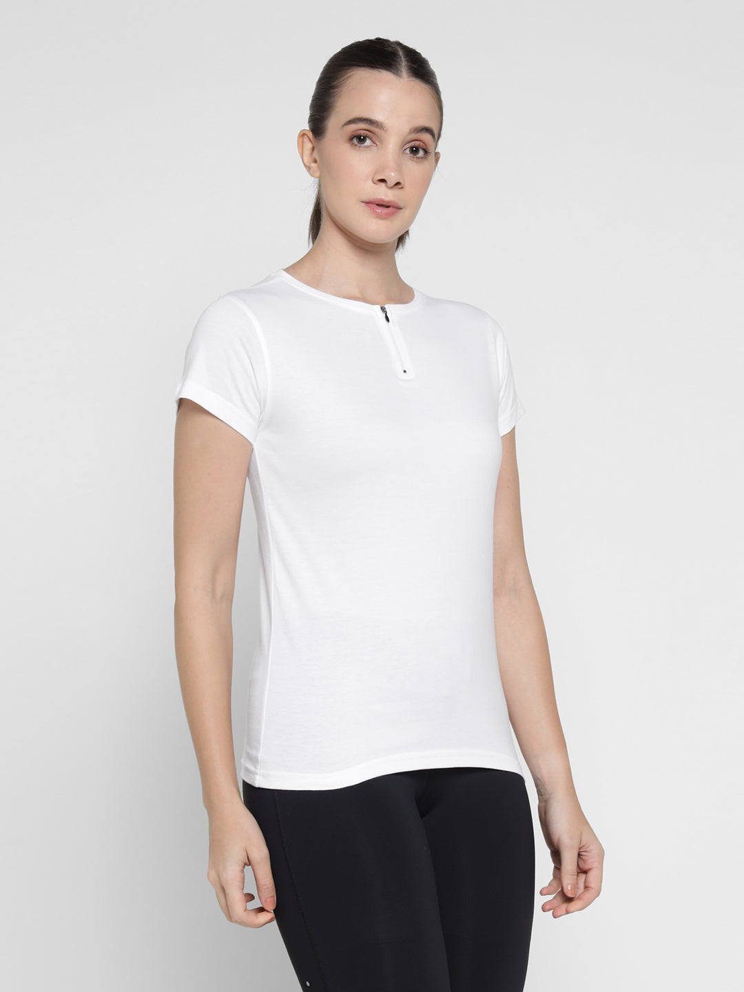 Ap'pulse Women's Short Sleeve Round Neck Zipper Tshirt