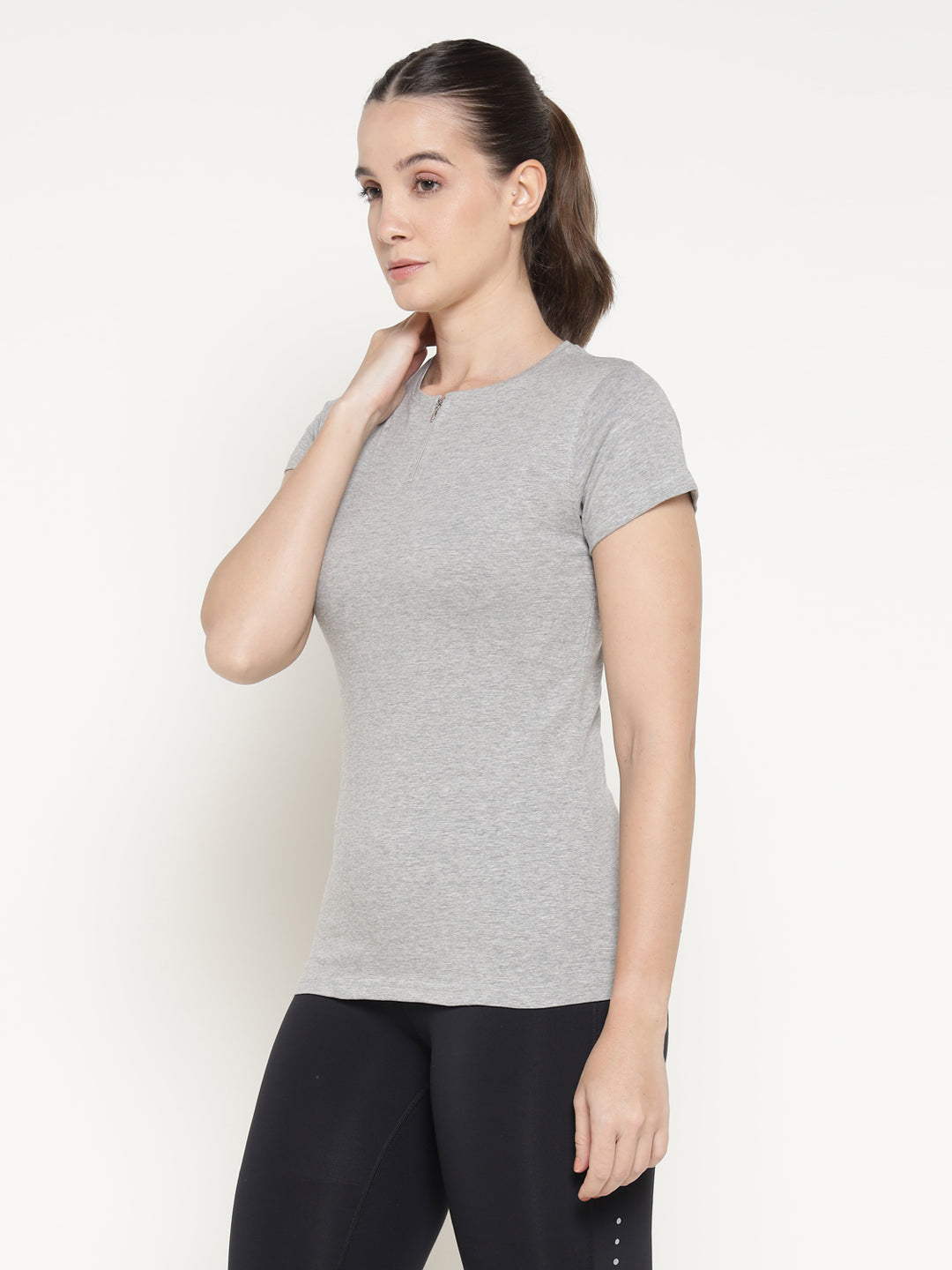 Ap'pulse Women's Short Sleeve Round Neck Zipper Tshirt