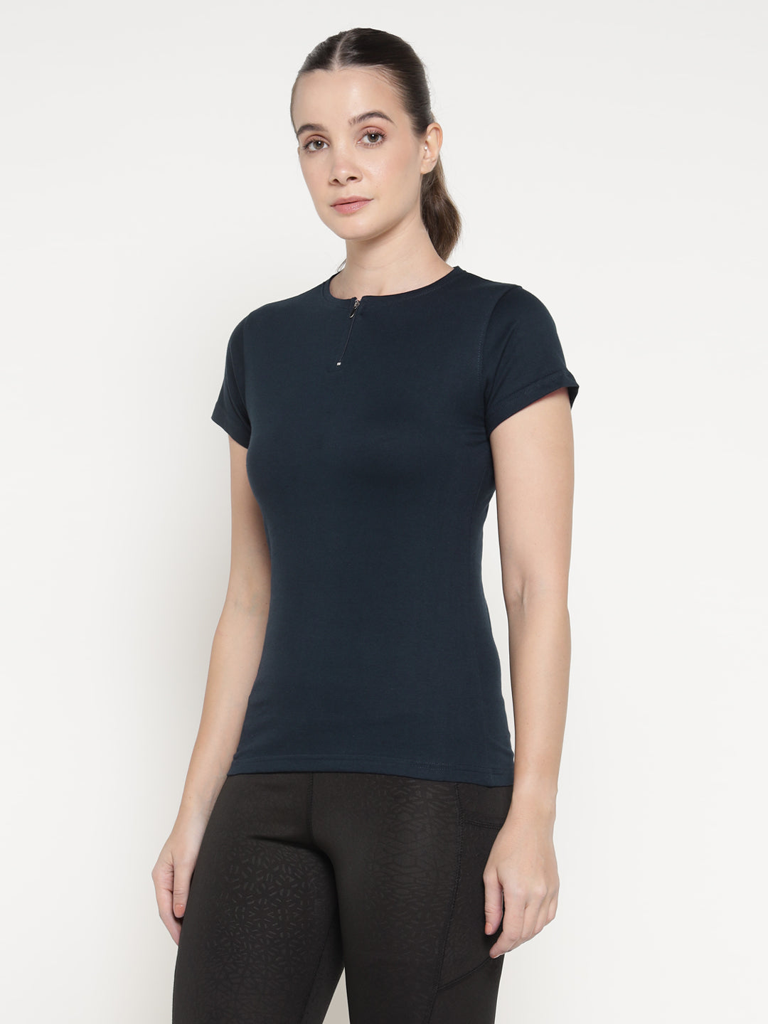 Ap'pulse Women's Short Sleeve Round Neck Zipper Tshirt