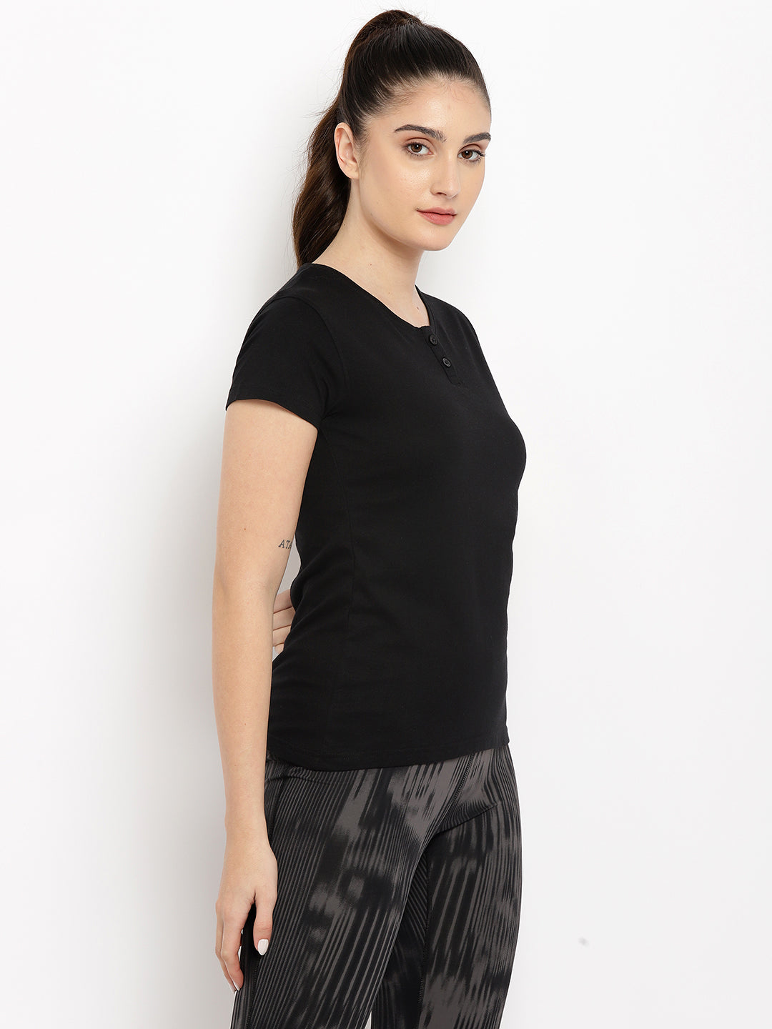 Ap'pulse Women's Short Sleeve Henley Tshirt